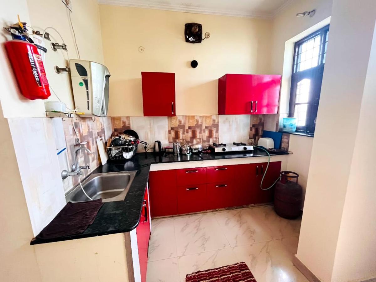Sugandhim Kutir Appartement Dehradun Buitenkant foto